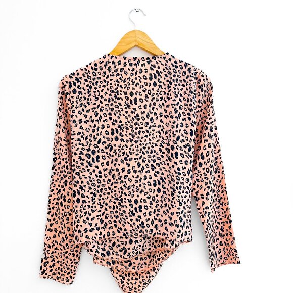 ASOS Leopard Animal Print Blouse Flowy Blush Pink Peach Dressy Going Out Top - Picture 2 of 5